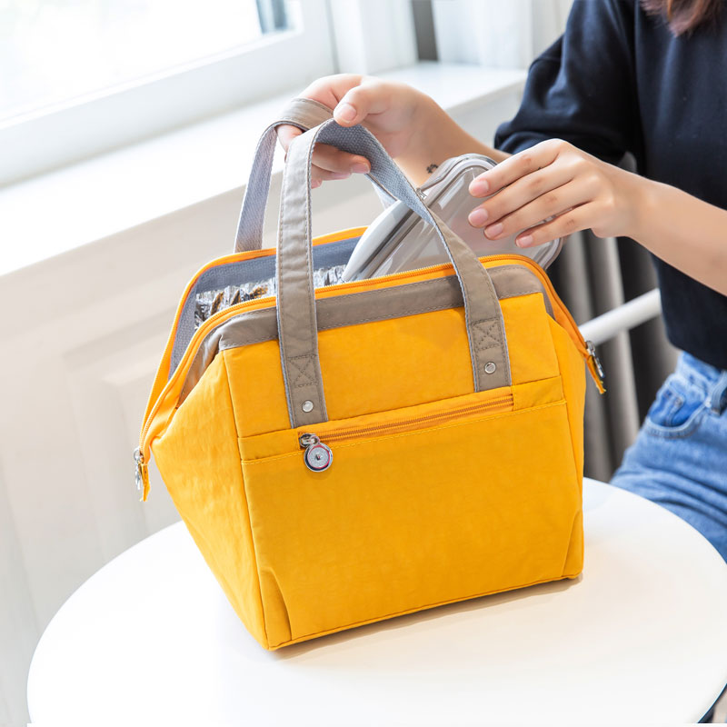 Lunch box with bandy brief Fashion Handbag Aluminum Foil Thickened Large Capacity Insulated Bag with Lunch Lunch Box