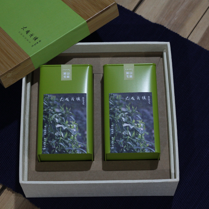 2021 Qimen Castanopsis Leaf Group species Huangshan Maofeng green tea 200 Gram gift box
