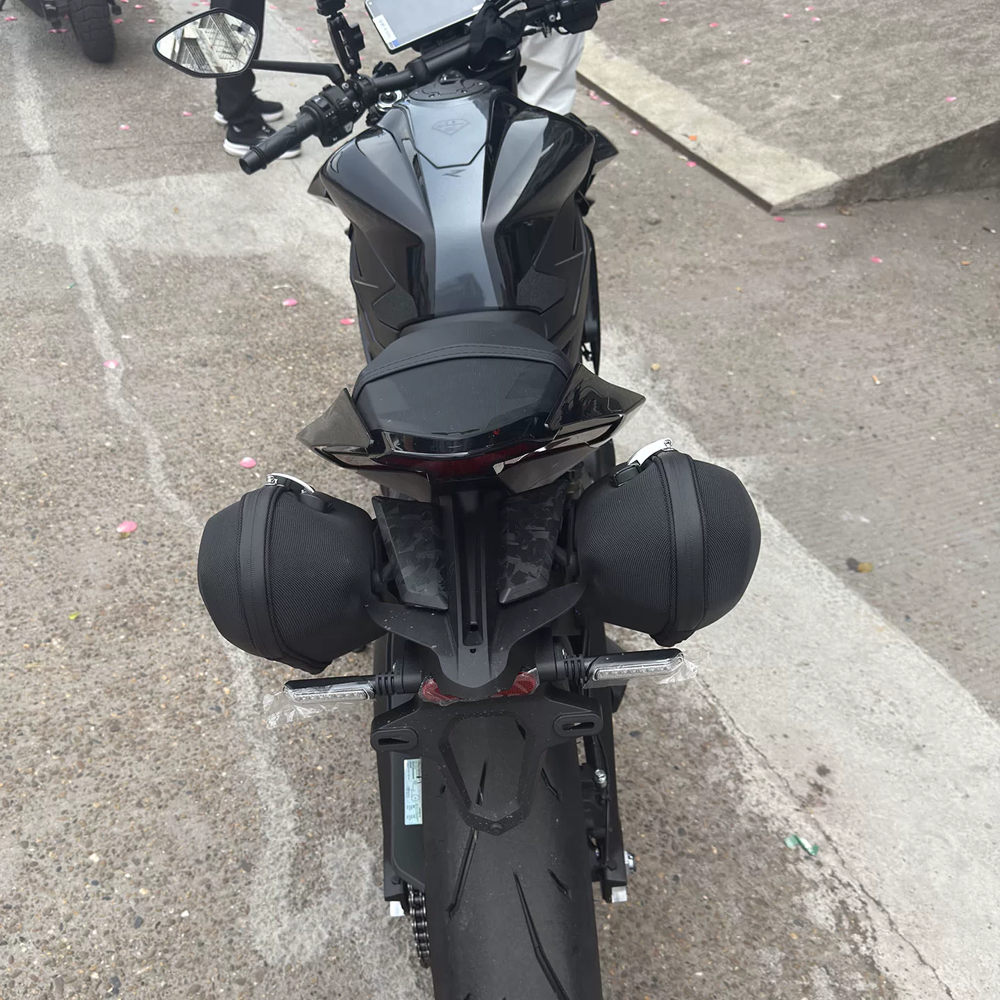 ZONTES Shengshi 703RR/R модифицированная боковая коробка боковая коробка кросс-бокет левая и правая боковая коробка скобка имитация гоночного дорожного автомобиля боковая коробка всего