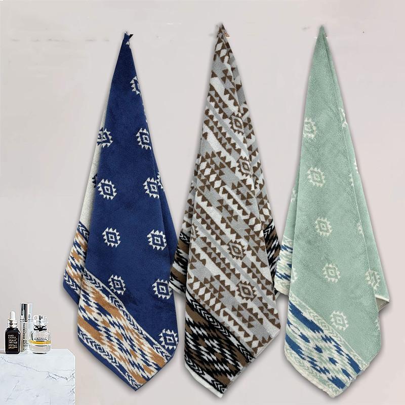Bohemian Totem Style, Exported to Europe and the United States, Medium Thickness, Pure Cotton Terry Household Bath Towel