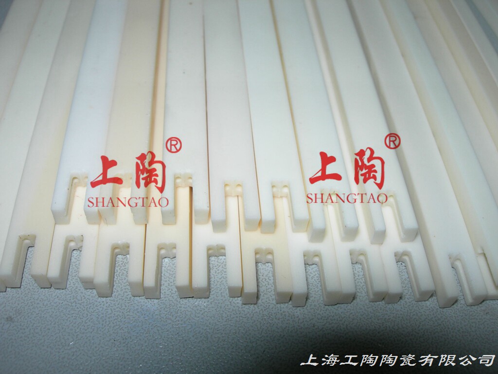 非标定做99.3高纯度毛细刚玉棒 陶瓷棒 氧化铝棒 绝缘棒 耐磨棒