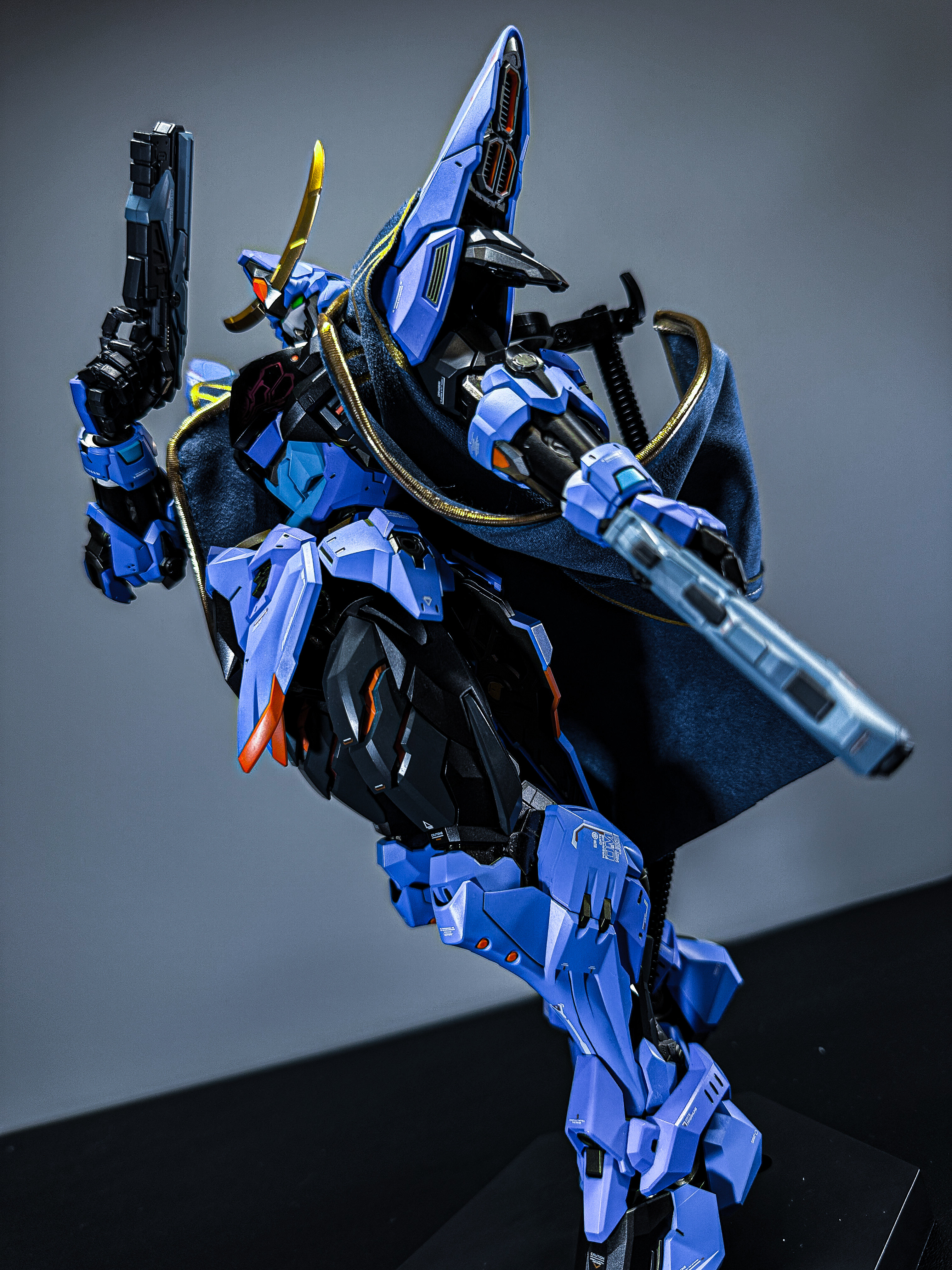 （モデルは含まれていません）ブラフマルマント、ゲイルクレーンマント、ハンドメイドマントのモデル