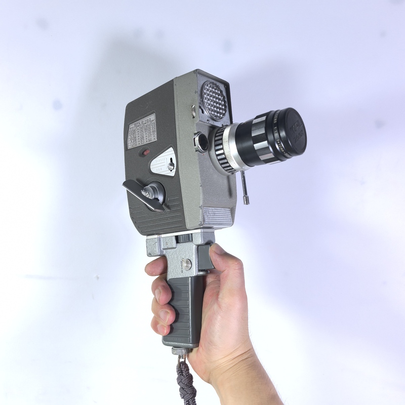 Retro Real-Shot Kopil Zoom 8mm Film Camera for Wedding Photography, Film Props, Decorative Ornaments Retro Real-Shot Kopil Zoom 8mm Film Camera for Wedding Photography, Film Props, Decorative Ornaments