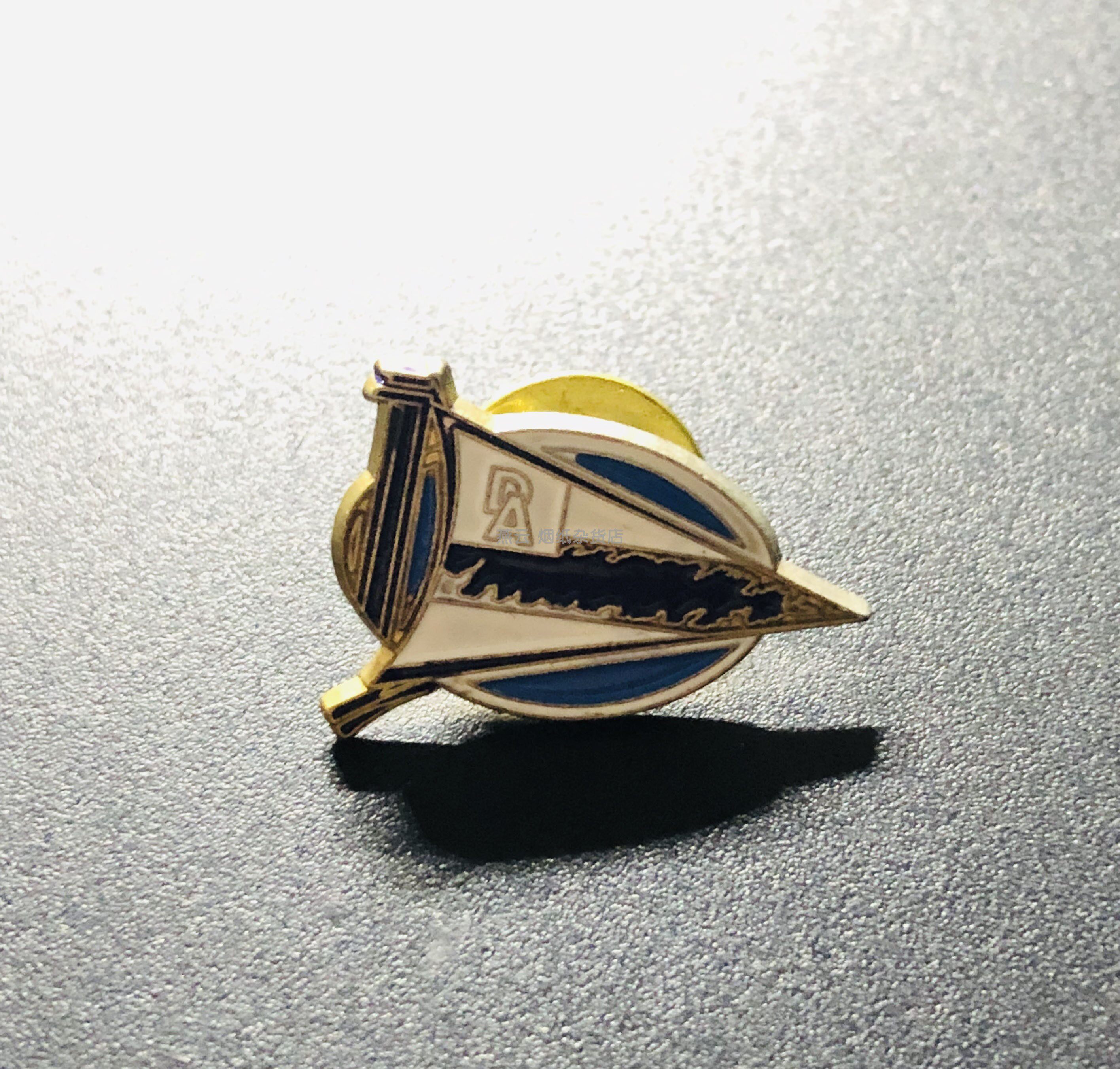 Spanish Football League Alaves official team logo badge brooch spot