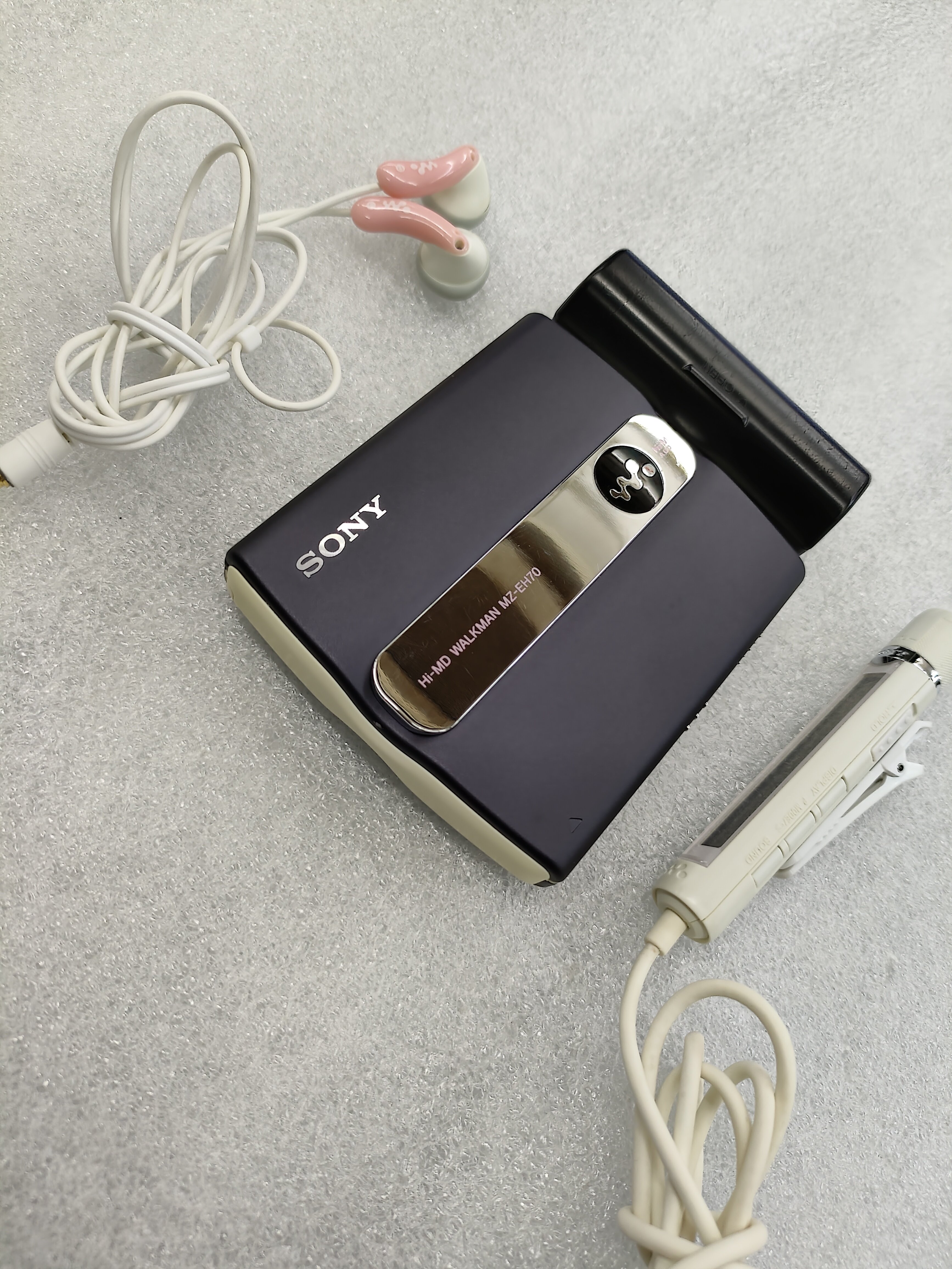 珍藏版火焰橙SONY MD Walkman MZ-R50，音乐爱好者的终极收藏?-MD-淘宝 