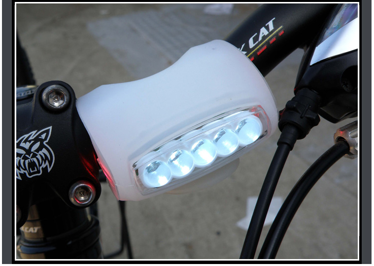 Eclairage pour vélo - phare - Ref 2403854 Image 15