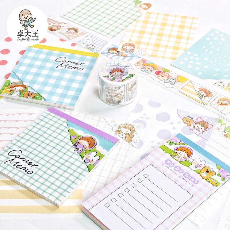 Jo Grand King Molinta turns the corner to facilitate the posting of this task strip list of handbooks and paper adhesive tapes for the entire volume