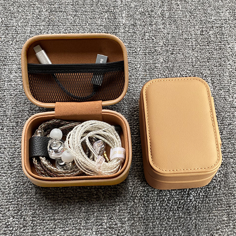 Cowhide Storage Bag, Wired Earphones, Pressure-Resistant Case, Large Cavity In-Ear Private Model Earphones, Genuine Leather Protective Case, Portable