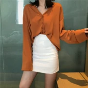 Mùa thu phong cách mới Hồng Kông retro retro khí chất sang trọng lỏng lẻo V-cổ rắn màu áo sơ mi dài tay áo lưới đỏ nữ