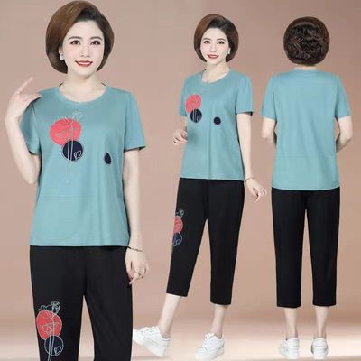 妈妈夏装套装2021新款中老年人女夏季短袖大码T恤两件套洋气上衣