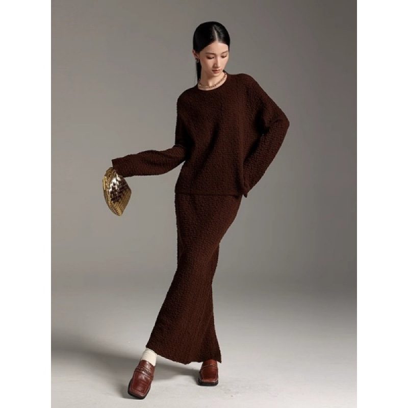 Knitted Suit for Women, Autumn and Winter 2026, High-End, Lazy Style, Loose Sweater and Skirt Two-Piece Set, Elegant Outfit