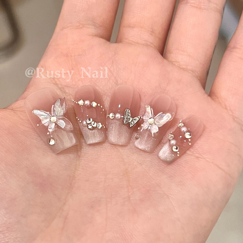 【Mirror Moon Butterfly】Gentle Handmade Wearable Nails with Dazzling French-Style Ice-Transparent Blush Glass Beads and Butterfly Cat-Eye Nail Art
