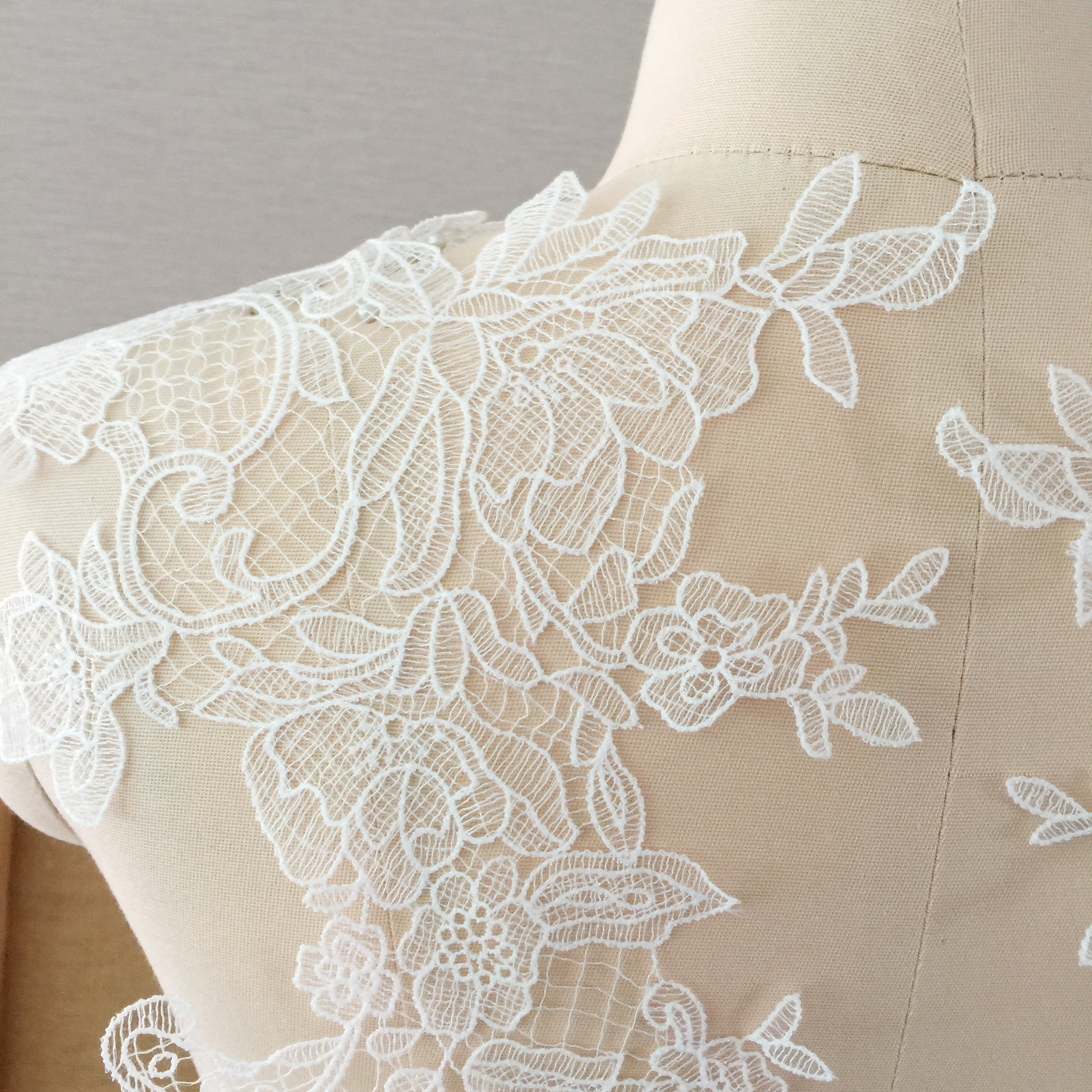 Fischseidenstoff-Aufnäher, Verspiegelte Blumen, Handgemachte DIY-Kleidung, Dekorationszubehör, Ausgehöhlt, 33x20cm, 10 Stück, 5 Paare – Detail 9