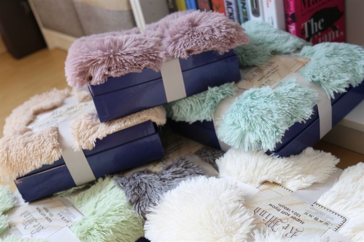 chăn sang trọng giản dị phong cách châu Âu sofa bìa chăn trắng cửa sổ bé chăn tóc dài và chăn trang trí camera chụp ảnh - Ném / Chăn chăn lông nhung