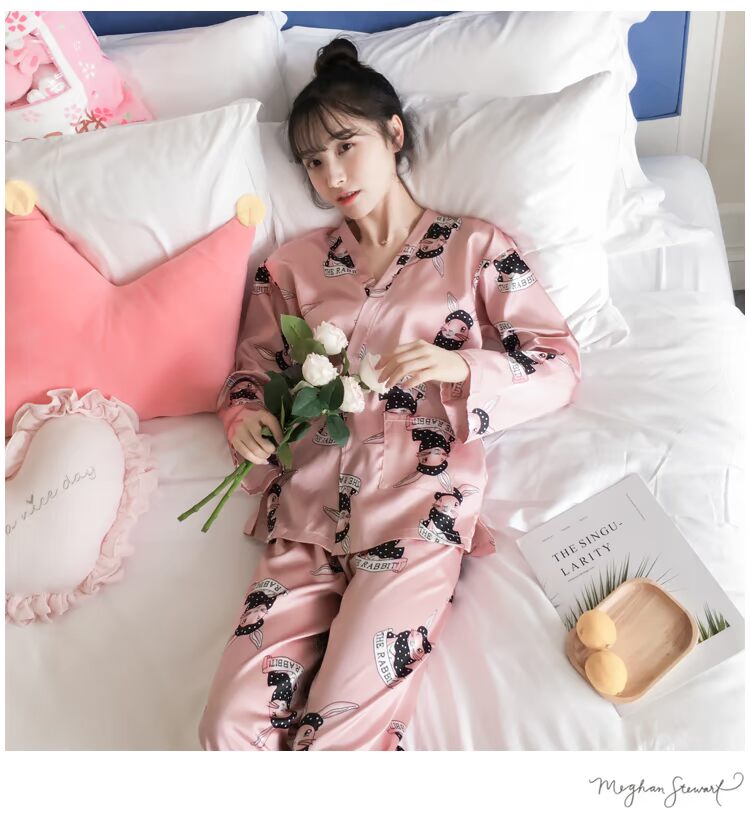 Bộ đồ ngủ kimono Nhật Bản phụ nữ mùa xuân và mùa thu băng lụa dài tay Phiên bản Hàn Quốc của sinh viên tươi lụa mùa thu đông có thể mặc một bộ đồ đồ ngủ khủng long