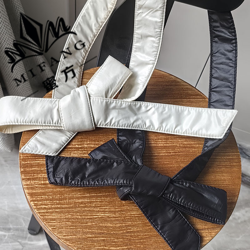 Belt Accessories for Slimming and Warmth, Versatile Mid-Length Fashion Black Belt with a Simple and High-End Feel, Waist-Cinching Style