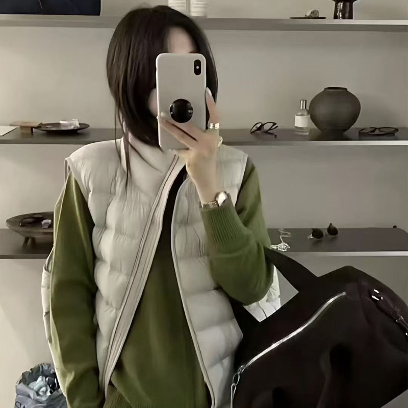 90 White Duck down 2026 Off-Season Ribbed down Vest for Women, Stand Collar, Korean Style Casual Short Vest Jacket, Hot Sale
