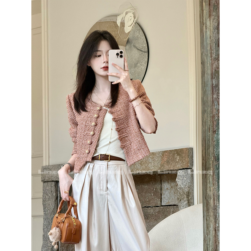 Some Items in Stock 【Golden Family】 Pink Tweed Chanel-Style Jacket, Elegant and Petite, Short Style Some Items in Stock 【Golden Family】 Pink Tweed Chanel-Style Jacket, Elegant and Petite, Short Style
