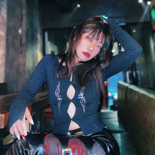 Весенний сексуальный приталенный лонгслив, футболка, генерирование электричества, по фигуре