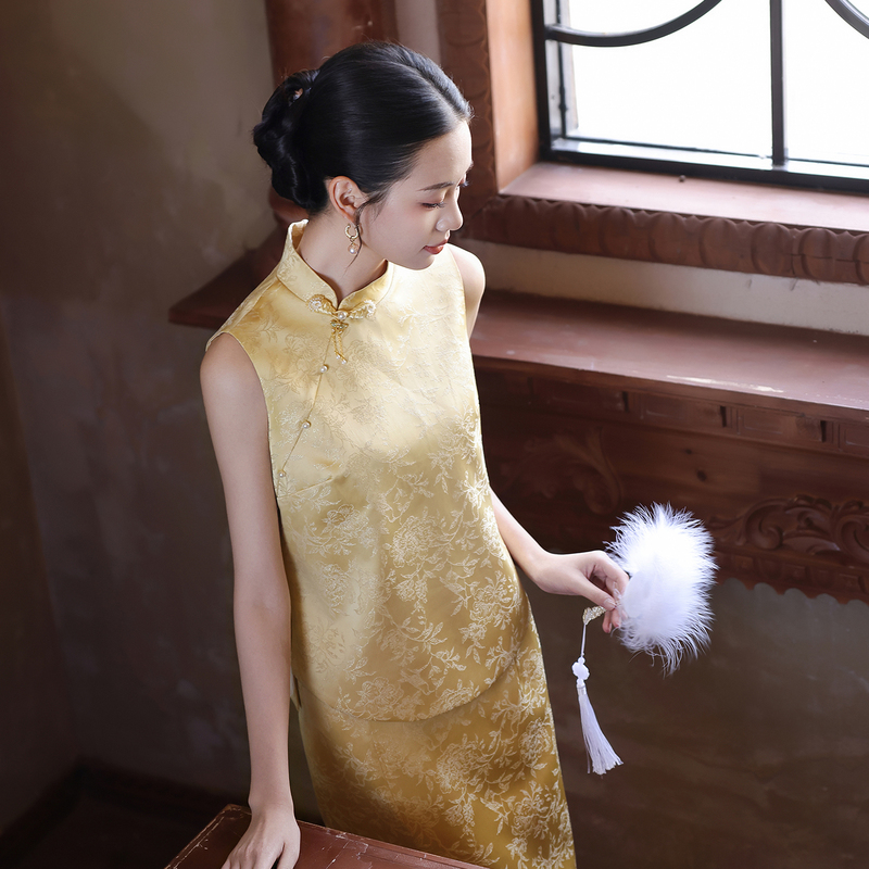 Gold Modernized New Chinese-Style Cheongsam Bride Engagement Dress 2026 New Wedding Toast Dress Set for Petite Women