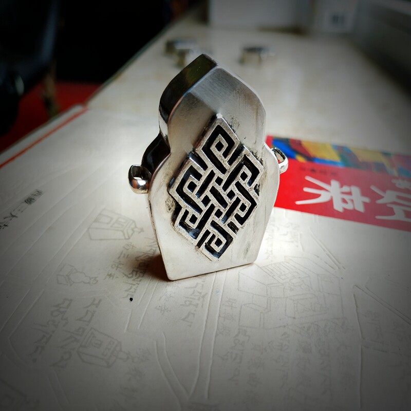 Tibetan National style Tibetan Buddhism auspicious Ruyi Baza pagoda traditional Gabu box sterling silver pendant style 2