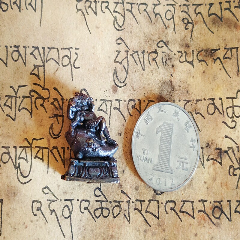 Tibetan Buddhist Buddha statues Mini carry-on small miniature pocket Buddha Elephant nose chaeses style 1 pendulum
