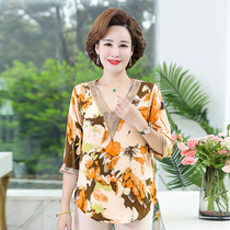 Middle Aged Womens Clothing Summer Mid-Sleeve V Collar Large Flower T-shirt Mom Loaded With Big Code Korean Version Fashion Lace Splicing Blouse