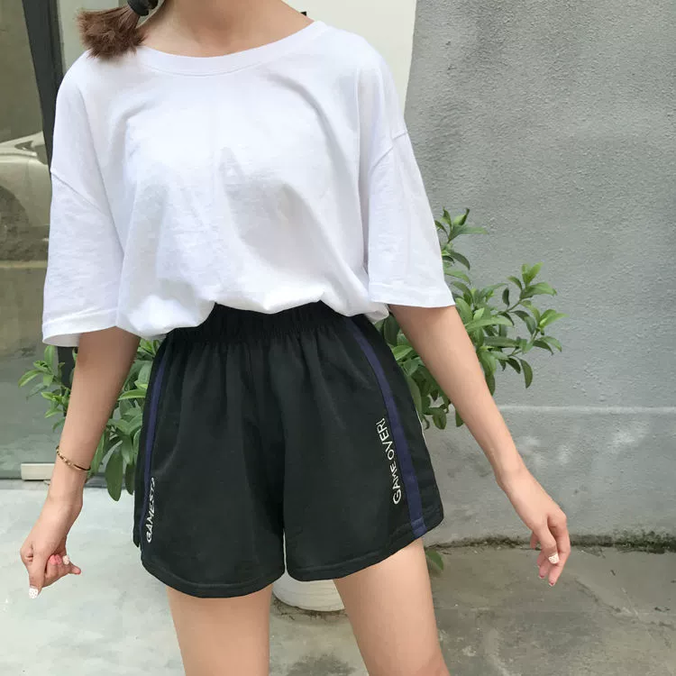 Phiên bản tiếng Hàn giản dị chạy bộ quần short ống rộng nữ mùa hè mới hoang dã lỏng lẻo eo cao cỡ lớn béo đen MM