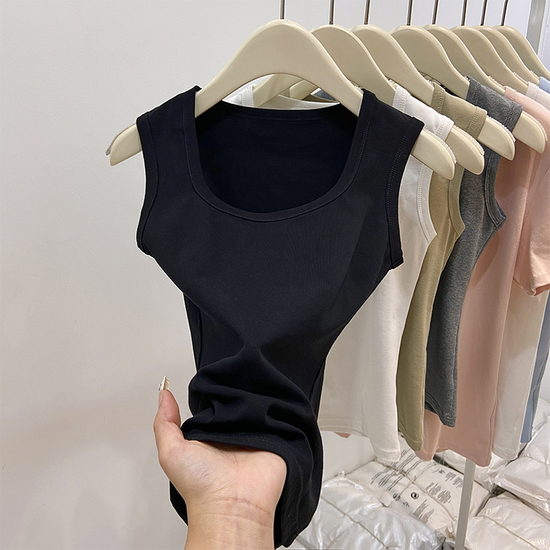 Black Racerback Camisole for Women, Suitable for Layering or Wearing Alone in Summer, 2026 New Style, Simple Design, Covers Side Breasts, Sleeveless Top