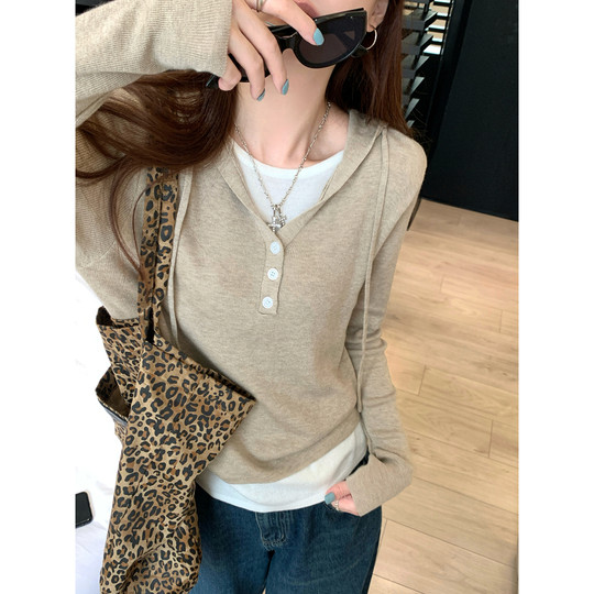 Suseyiku autumn and winter Korean style temperament contrasting fake two-piece hooded wool sweater long-sleeved inner sweater for women