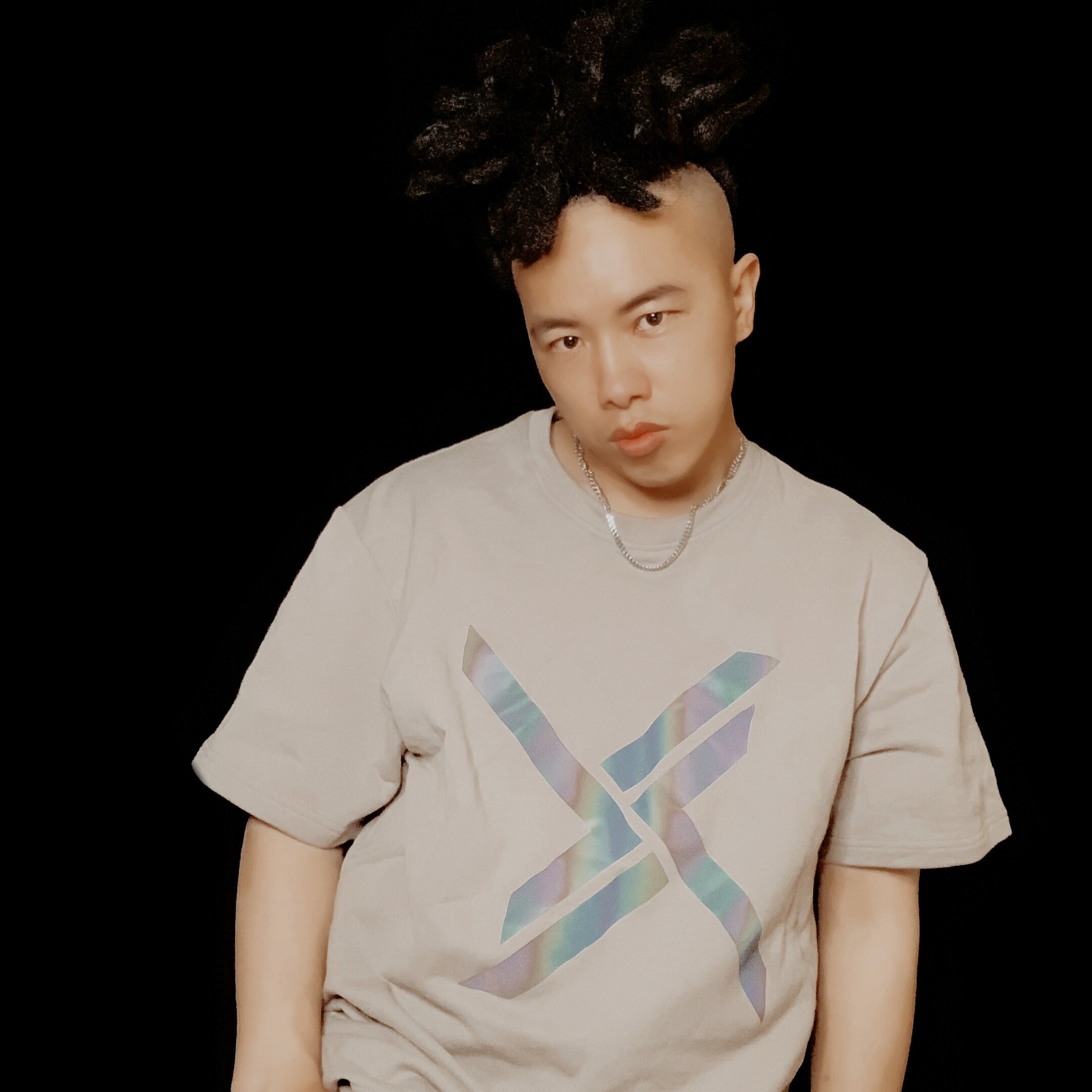 Zhao Chenlong's Tongan Trapero Colorful Luminous LOGO Short Sleeve Summer Print Loose Round Collar Fashion Casual