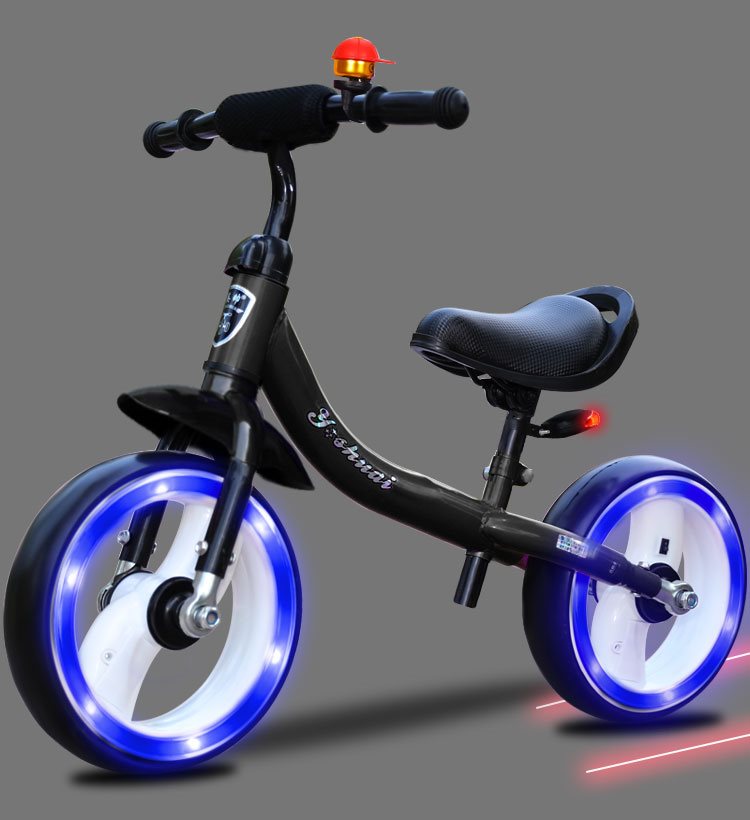 Xe trượt patin đi xe đẩy chạy bàn đạp đôi xung quanh bàn đạp trượt 8 thiết bị một chiếc xe cân bằng trẻ em các loại xe cho bé