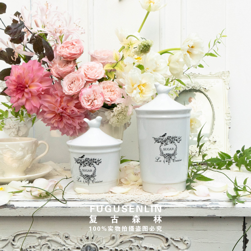 Cleaning European-style vintage bird ceramic household sugar cans with canned flavor cans decoration fittings shooting props