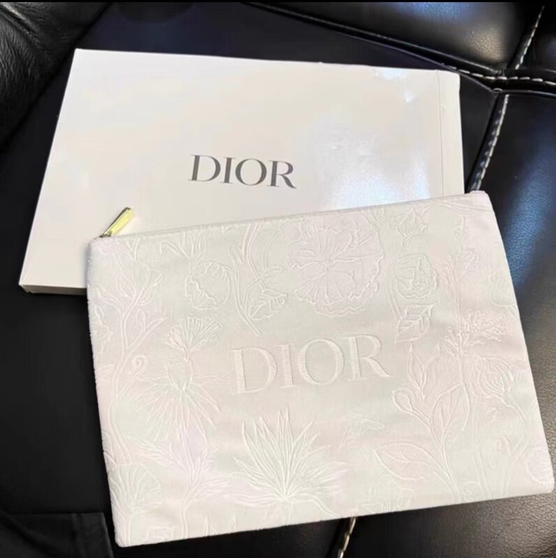 Beauty White Cotton and Linen Three-Dimensional Embossed Envelope Storage Multi-Functional Fashionable Student Large-Capacity Makeup Clutch Bag