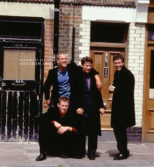 两杆大烟枪 Lock, Stock and Two Smoking Barrels1998剧照3