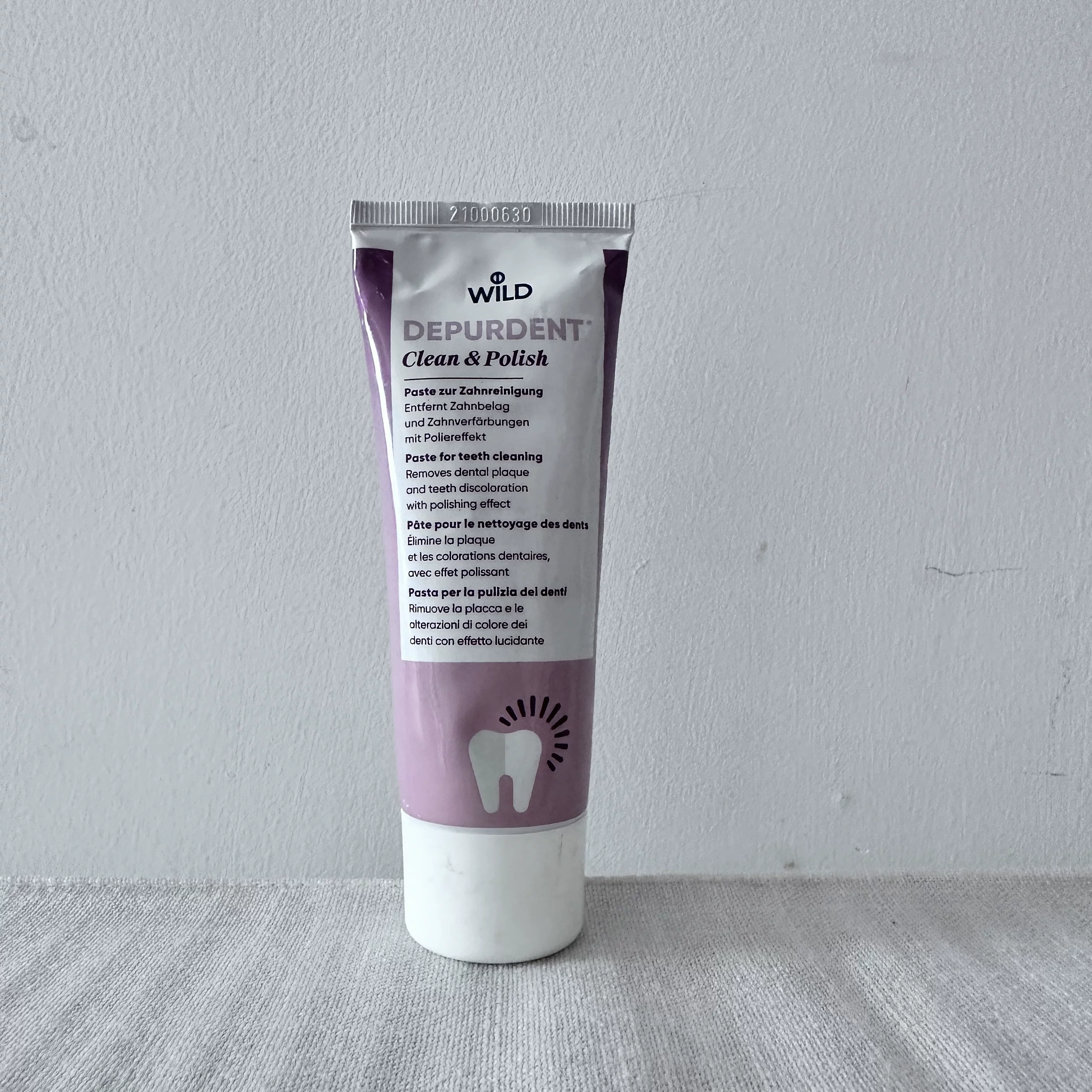 Зубная паста Swiss Depurdent Wild Wild Brightening Diamond Gold Toothpaste Curaprox без китайской марки