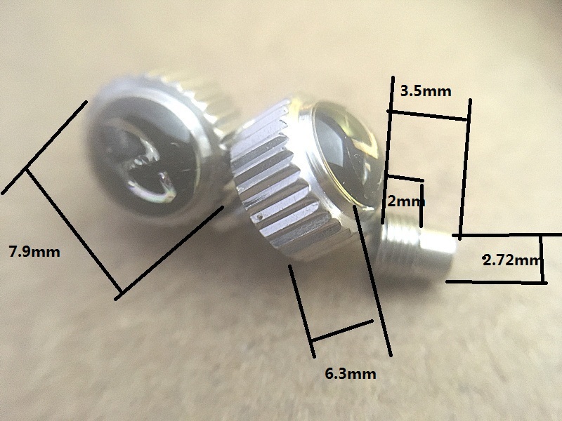 The watches give the head the drop of the meter crown key.