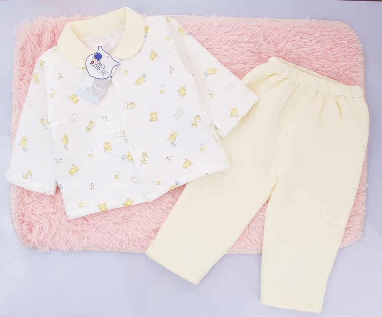 Coffret cadeau pour nouveau-né - vêtements - Ref 1955751 Image 13