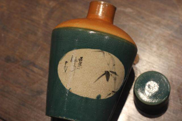 70s Guizheng Mountain tea leaf jars old ceramic ware fried tea Tieguanyin wake-up tea ware dragon kiln firewood burning 32 clothes