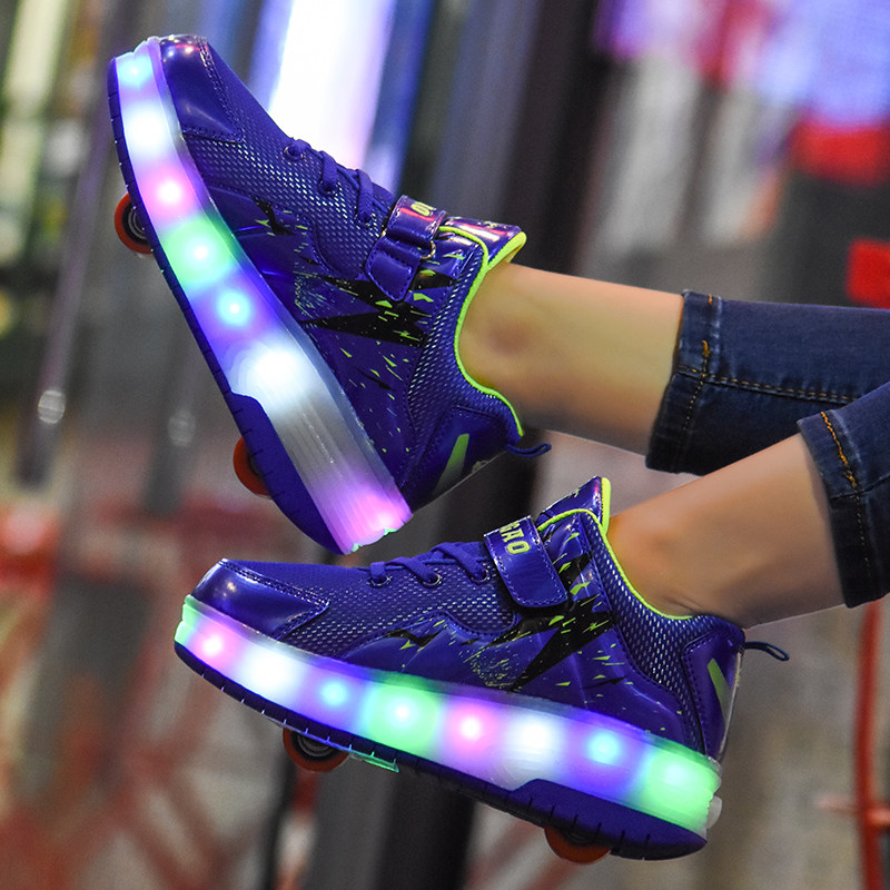 Runaway shoes students boys and girls double single wheel flashing lights pulley shoes adult children burst shoes with wings with wheels shoes