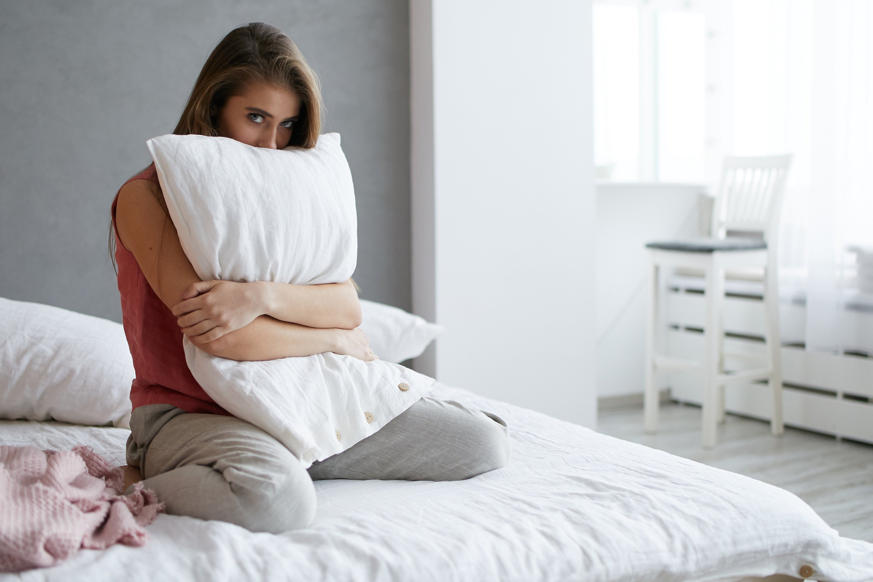 nhập khẩu Pháp nguyên liệu và mưa gỗ cây gai dầu nước khóa đơn phong bì gối thở chống mite (không bao gồm gối) - Gối trường hợp goi cao su non