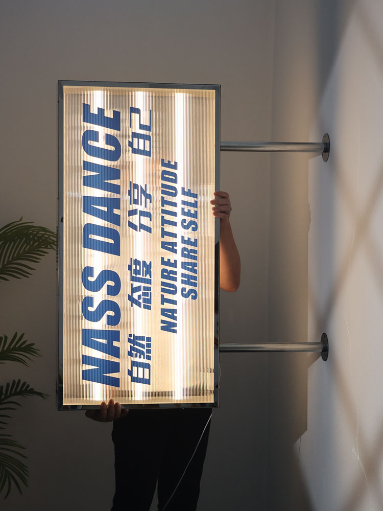 Creative Stainless Steel Corrugated Acrylic Long Iridescent Light Box Hanging Door Head Sign Set To Shine Led Advertising Plaque