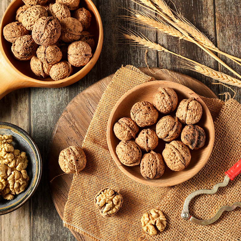 Yunnan paper leather walnut 1000 grams Yunnan thin crust fresh bulk thin peel big fruit sends red sugar pregnant woman with zero food