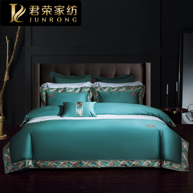 Four or six pieces of high end 140 beds with minimal luxury cotton embroidered five star hotel beds