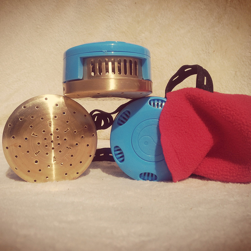 Thickened pure copper all-steel moxibustion box Home Moxibustion Palace Chill Gynecology Moxibustion Tank Waist Abdomen Cloth Cover Warm Moxibustion Apparatus