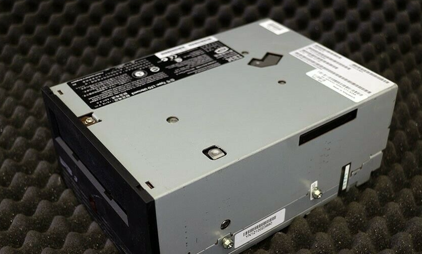 DELL DF610 0DF610 IBM 96P0816 LTO3 SCSI INT TAPE DRIVE