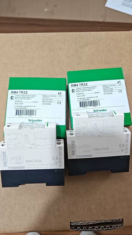 Original Schneider Phase Sequence Protector Rm4Tg20 Relay Rm4Tr32 Under-Voltage Protector Rm4Ta32