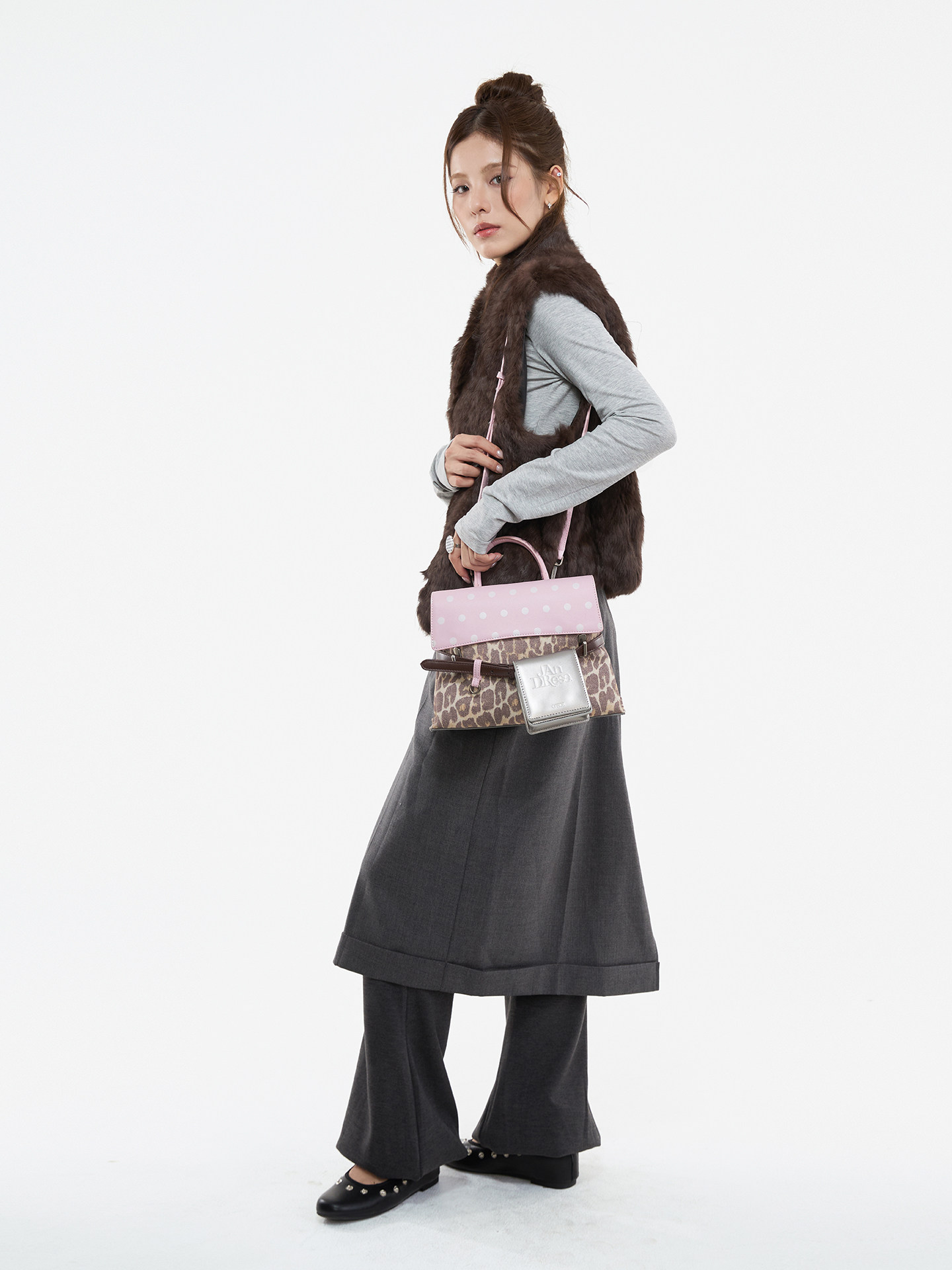 JANDRESS Pink Leopard Print Magnetic Snap Backpack