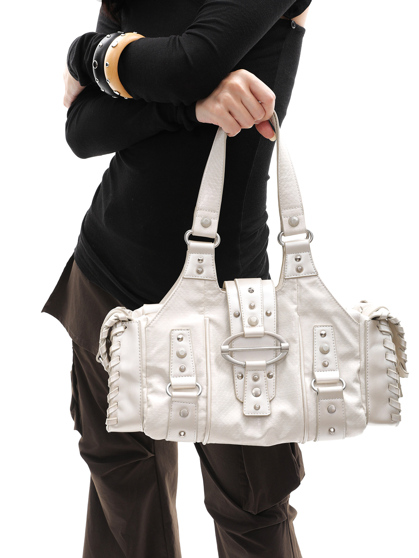 JANDRESS Silver Snakeskin-Print Studded Underarm Bag