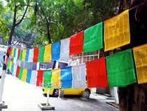 Pu Xians wish product Chinese character version of the flag five-color silk prayer flag 20 Zhang Lian 5-meter long Buddhist crafts factory direct sales